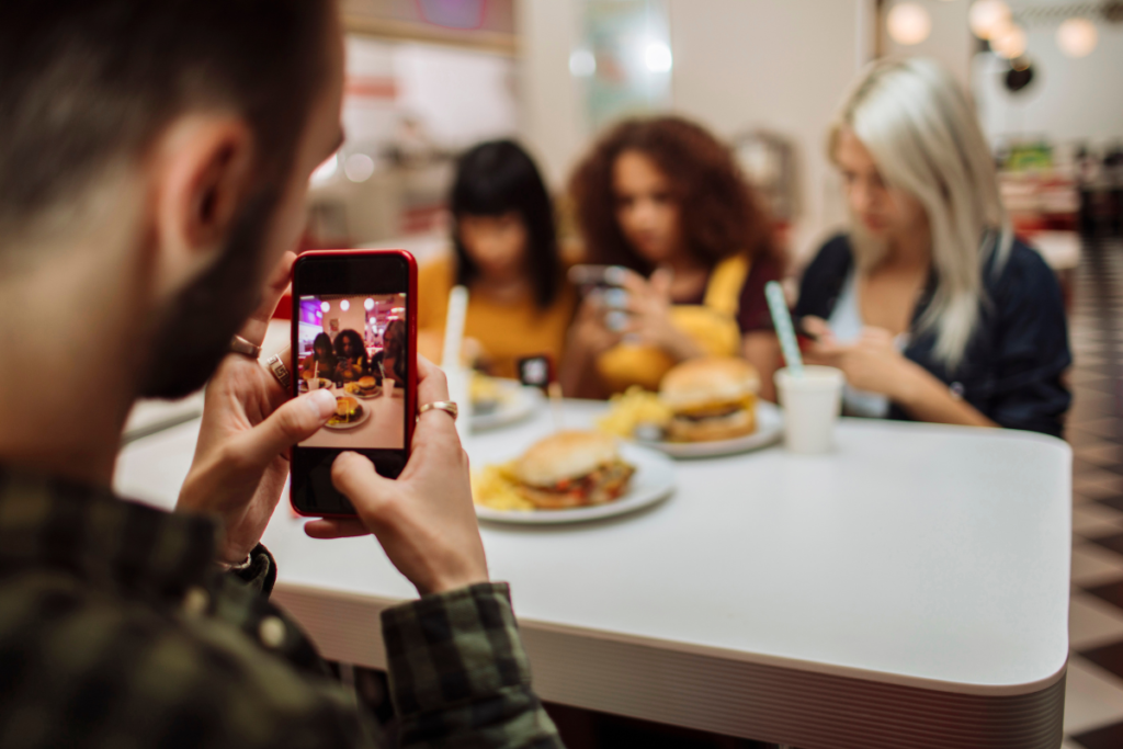 How to Use Instagram to Attract More Diners to Your Restaurant 2