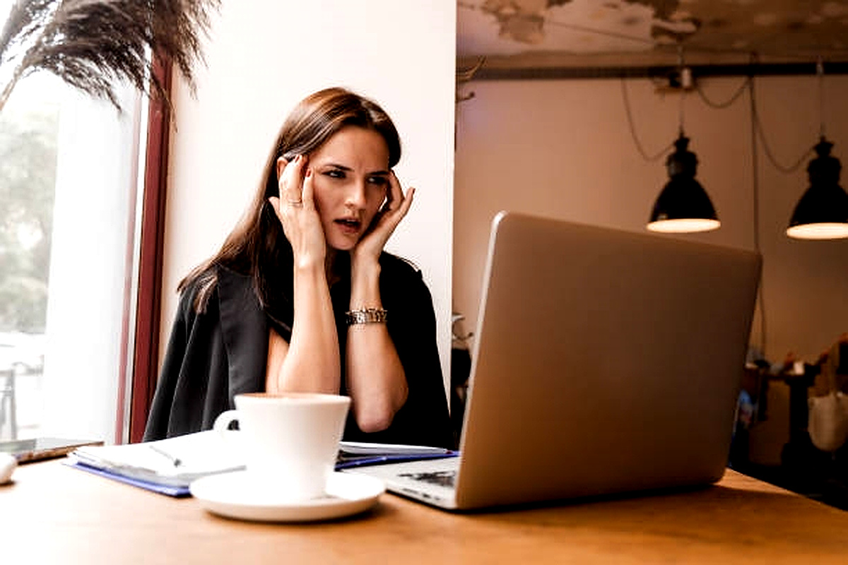 Why Smart Entrepreneurs Stop Doing Everything Themselves