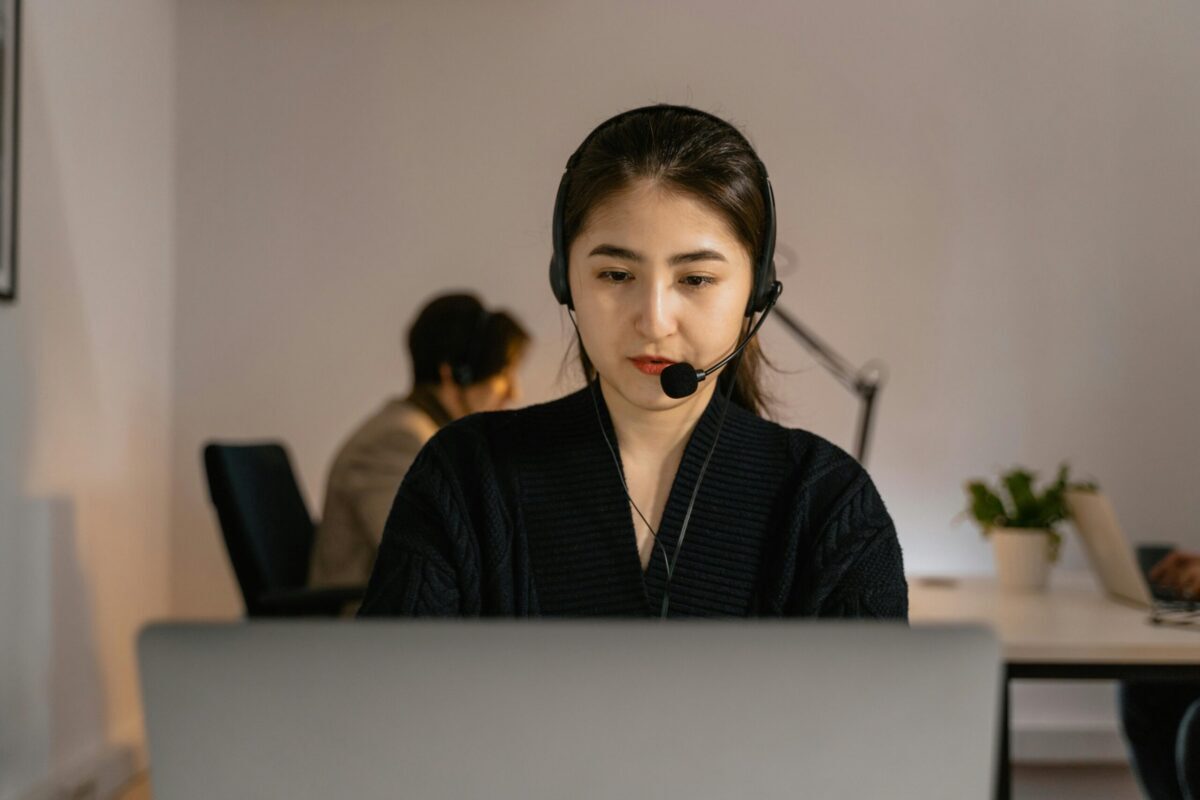 Why Virtual Assistance Is Essential for Scaling an Online Business